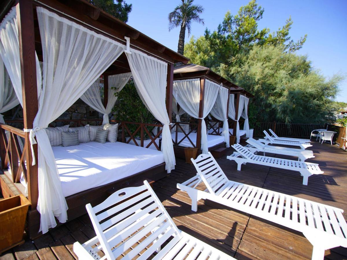 Kairaba Blue Dreams Resort 5*